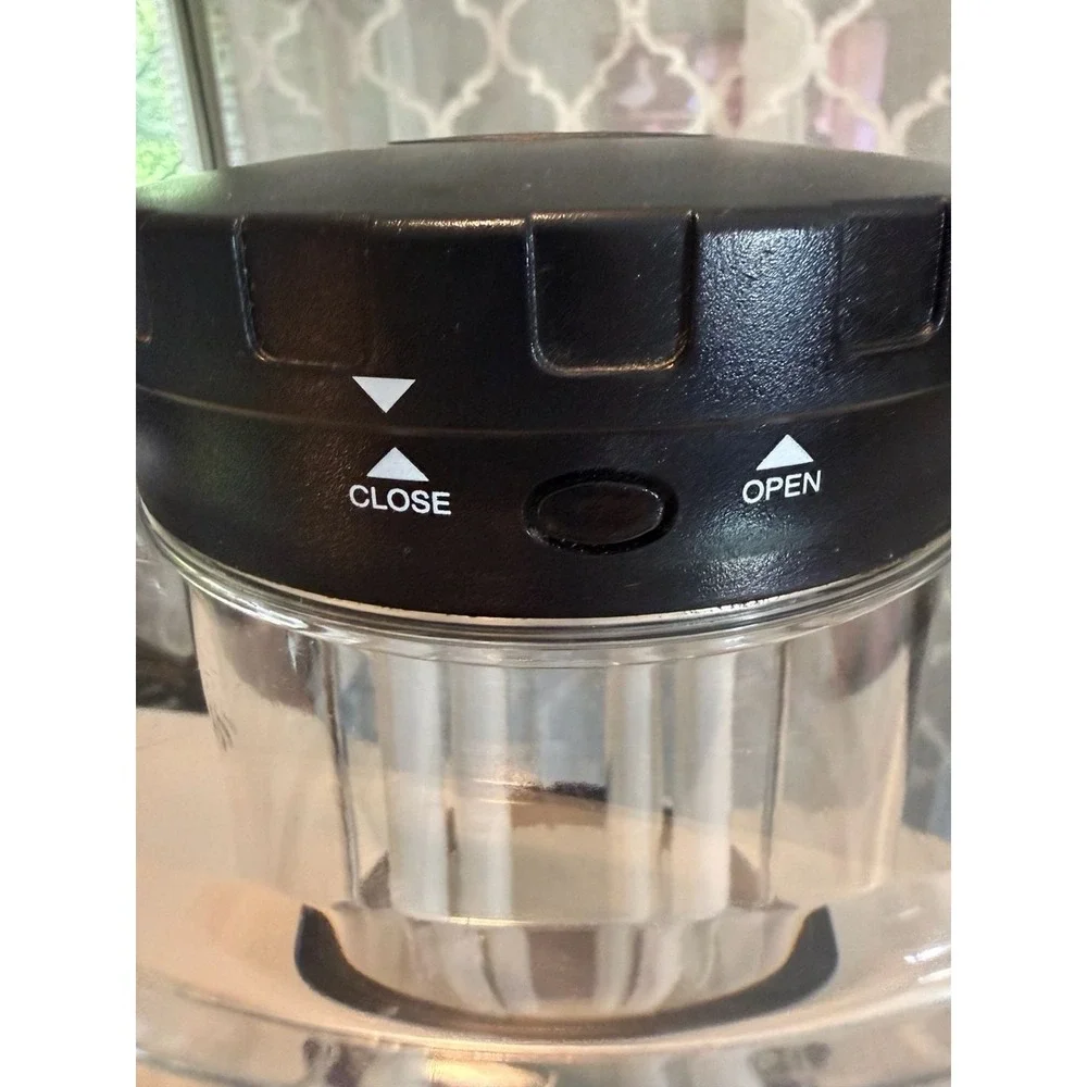Rayovac Sportsman 8D Fluorescent Camping Lantern